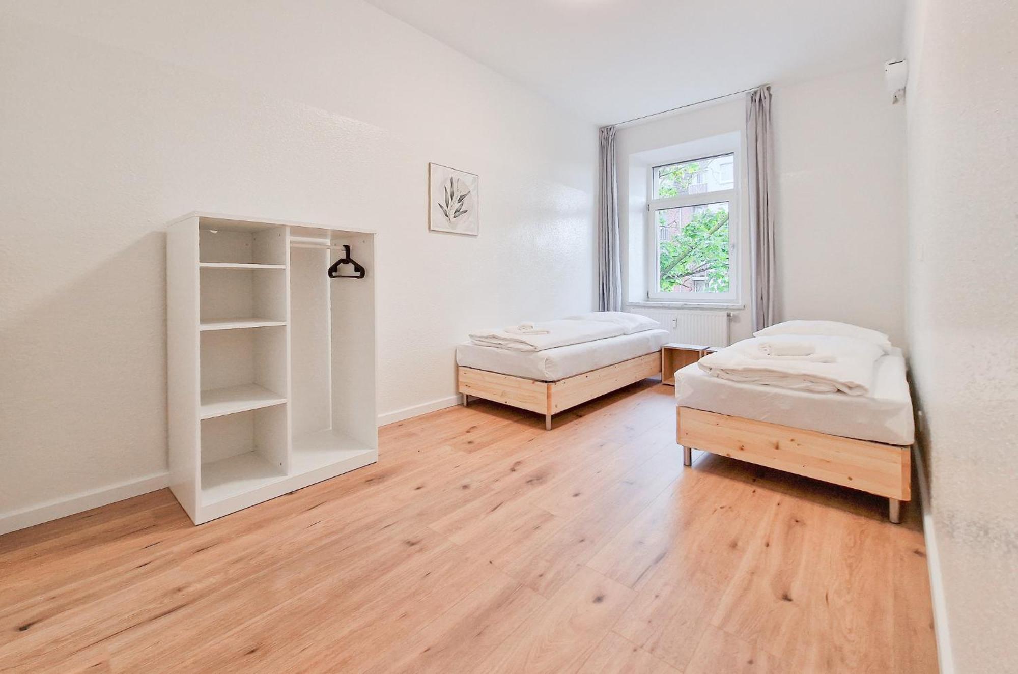 Raj Living - 1 Or 4 Room Apartments - 15 Min To Messe Dus - 10 Min Old Town Dus Düsseldorf Eksteriør bilde